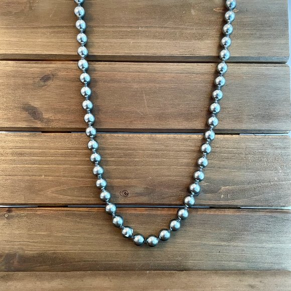 Joan Rivers Jewelry - Joan Rivers Pearl Necklace Charcoal Gray With Gold Lobster Claw Hand Knotted